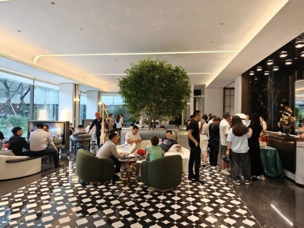 炒股配资平台大全 “好房子”选择多了！一地楼市渐暖